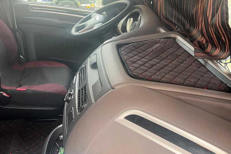 OmecoHub - Immagine DAF XF480FT